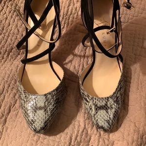 Ivanka Trump stroppy heels